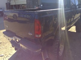 2004 FORD F250SD. BLUE,  XL MODEL, 6.0L DIESEL. 4X4 AT.  F26332